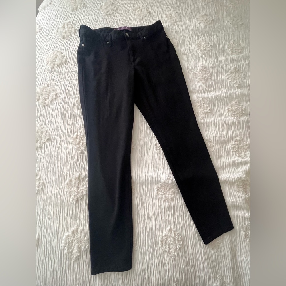 Size 6 Gloria Vanderbilt Classic Black Women's Pants